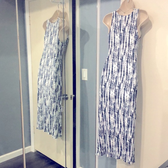 H & M Tie Dye Blue and White Print  Maxi Dress - Picture 5 of 8
